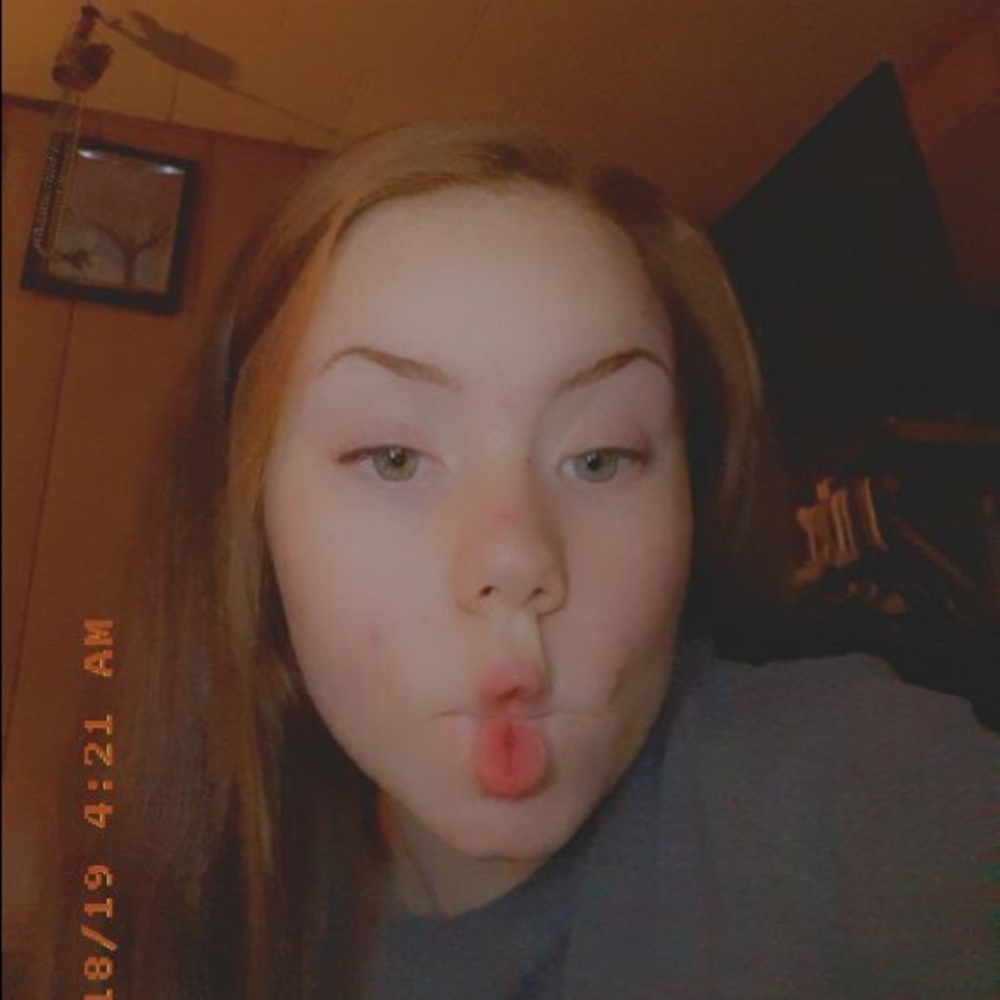 Meet your Posher, Alyssa